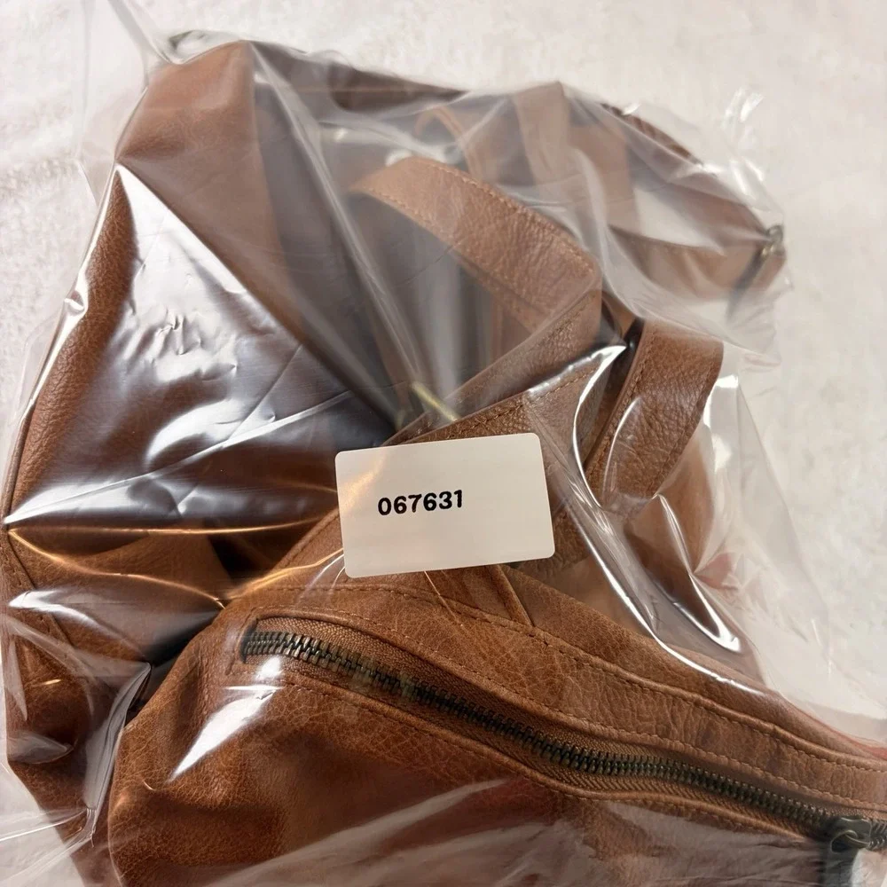 Thirty-One High Street Backpack Caramel Distressed Pebble Bag Tote Vegan Leather
